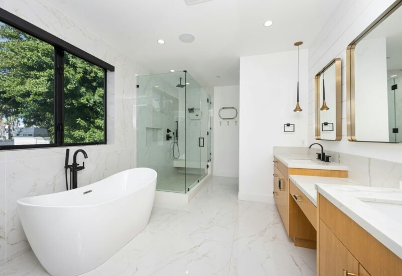 Marble bathroom with a freestanding tub